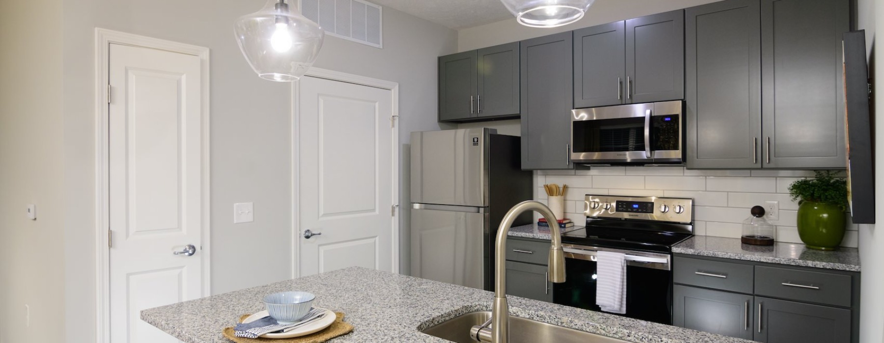 kitchen with appliances